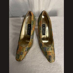 J. Renee gold flake women's‎ pumps size 9 **heel is worn down**